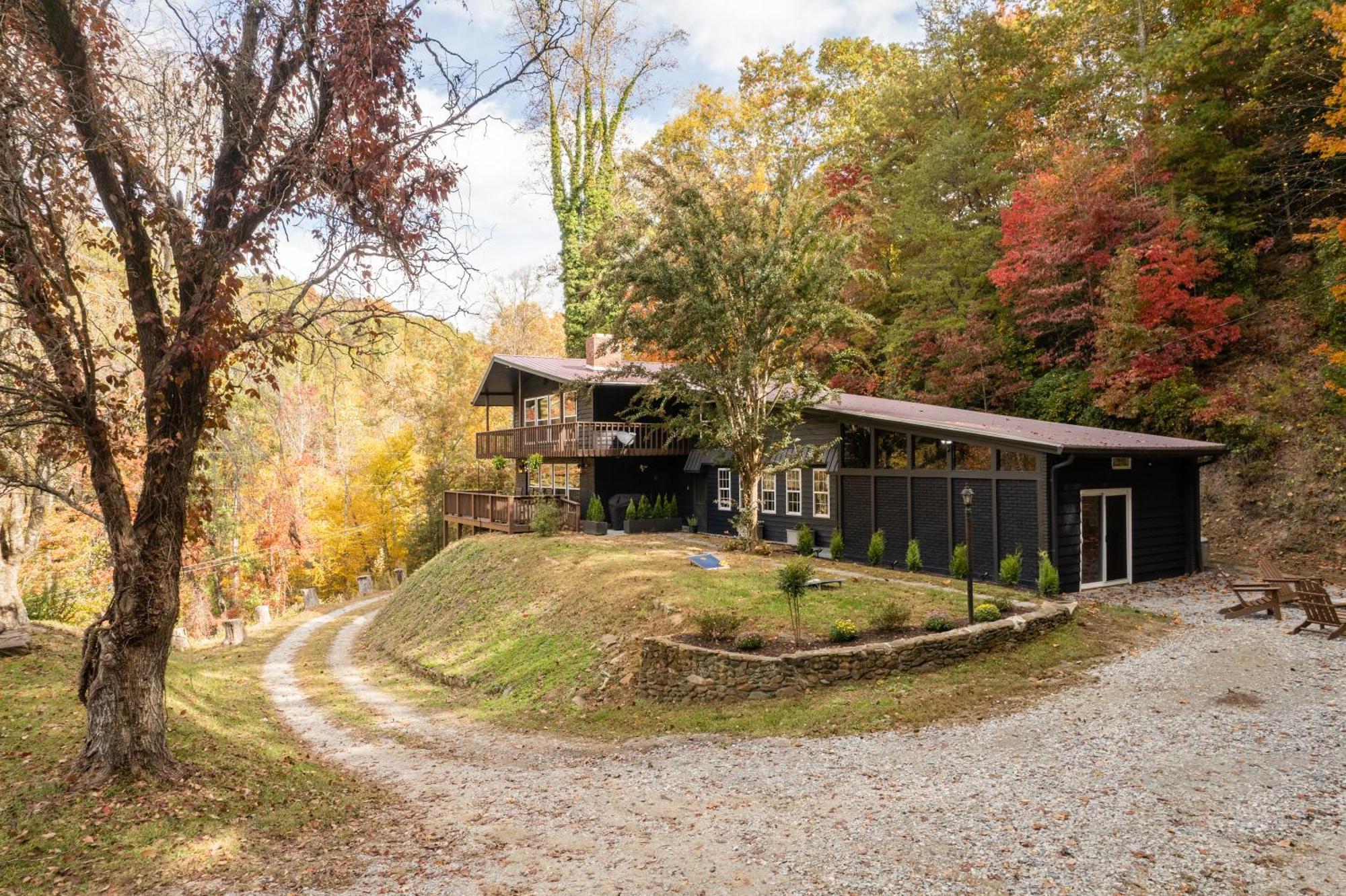 Big Blue Cabins مدينة كليرمونت المظهر الخارجي الصورة